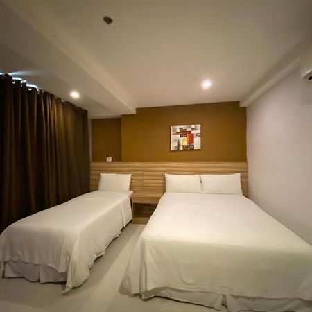 Capital O 820 Guijo Suites Makati Manila Exteriér fotografie